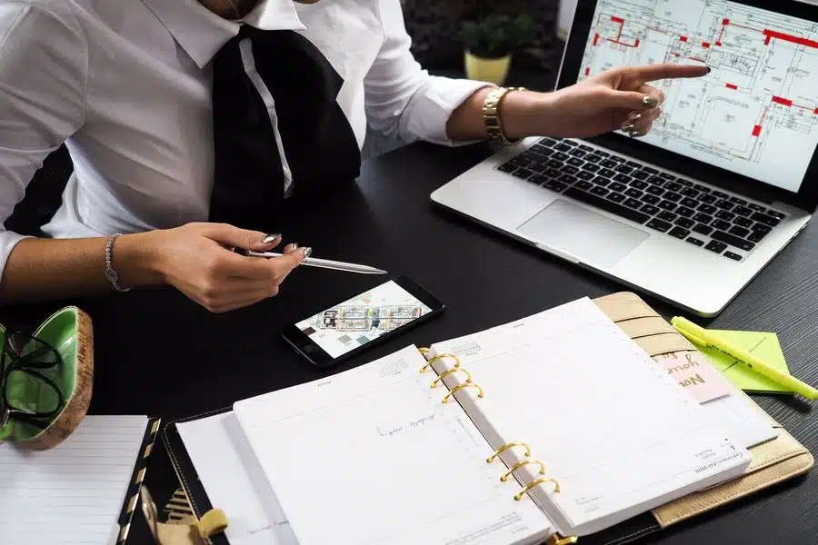 What Is a Full Service Flat Fee Real Estate Broker?