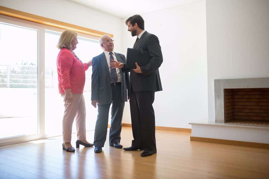 Couple trying to negotiate with their realtor to lower the commission