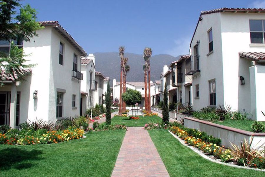 Houses in Duarte