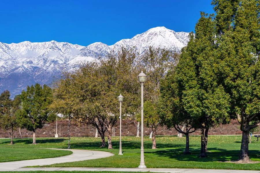 Mountain view in North Cucamonga