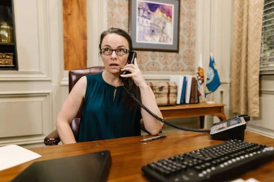 Woman talking to someone on the phone